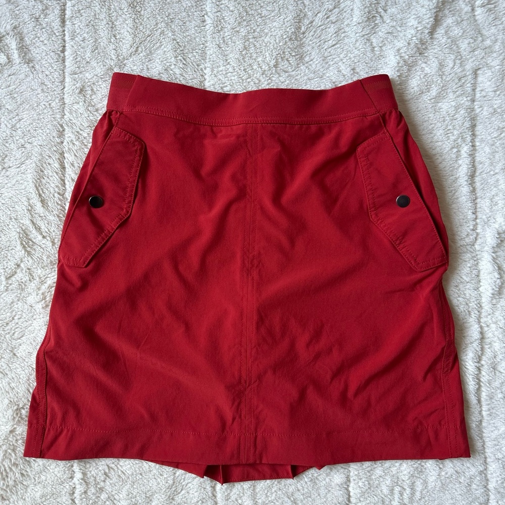 NWOT ATHLETA VIENNA CARGO SKORT IN RED